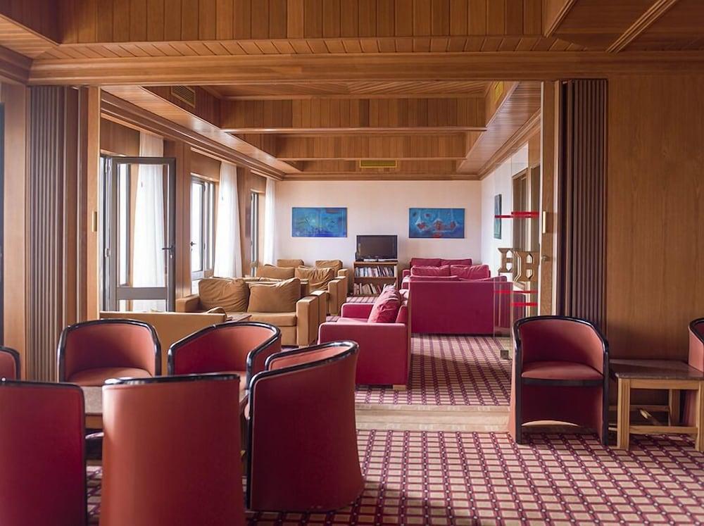 Hotel Horta Орта Екстериор снимка