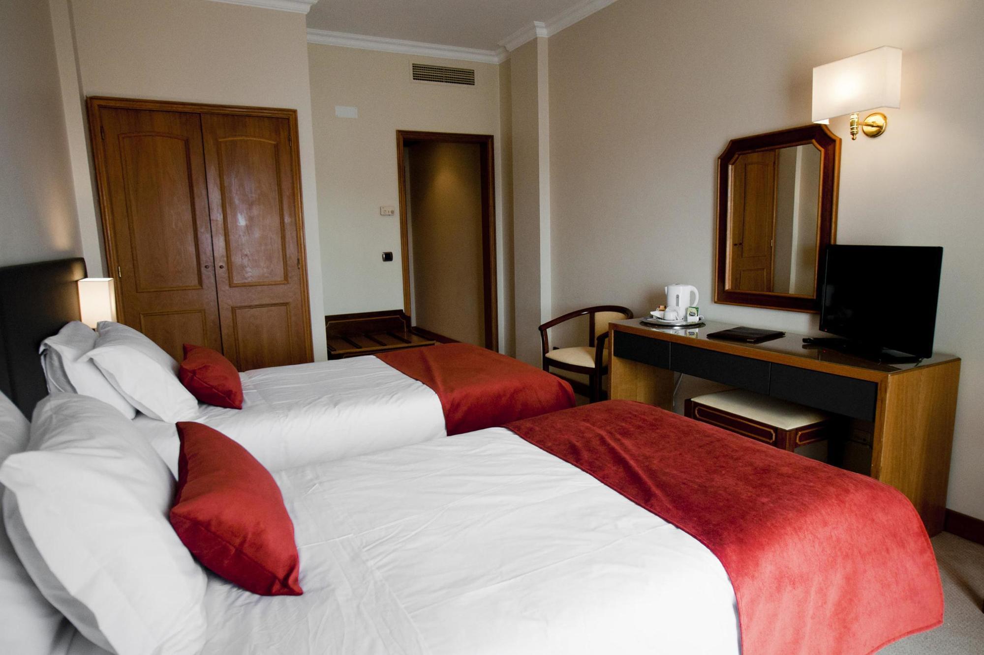 Hotel Horta Орта Екстериор снимка