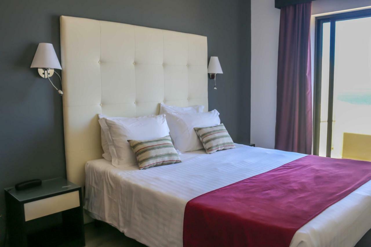 Hotel Horta Орта Стая снимка